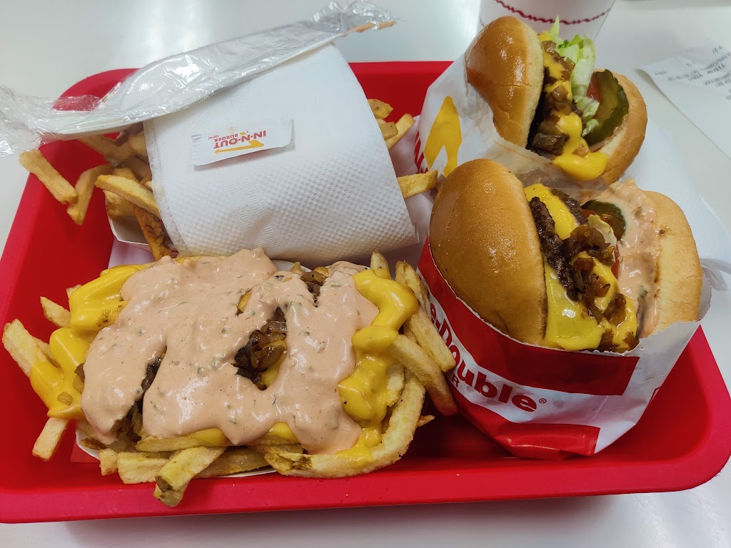 In-N-Out Burger | 2835 W University Dr, Denton, TX 76201, USA | Phone: (800) 786-1000