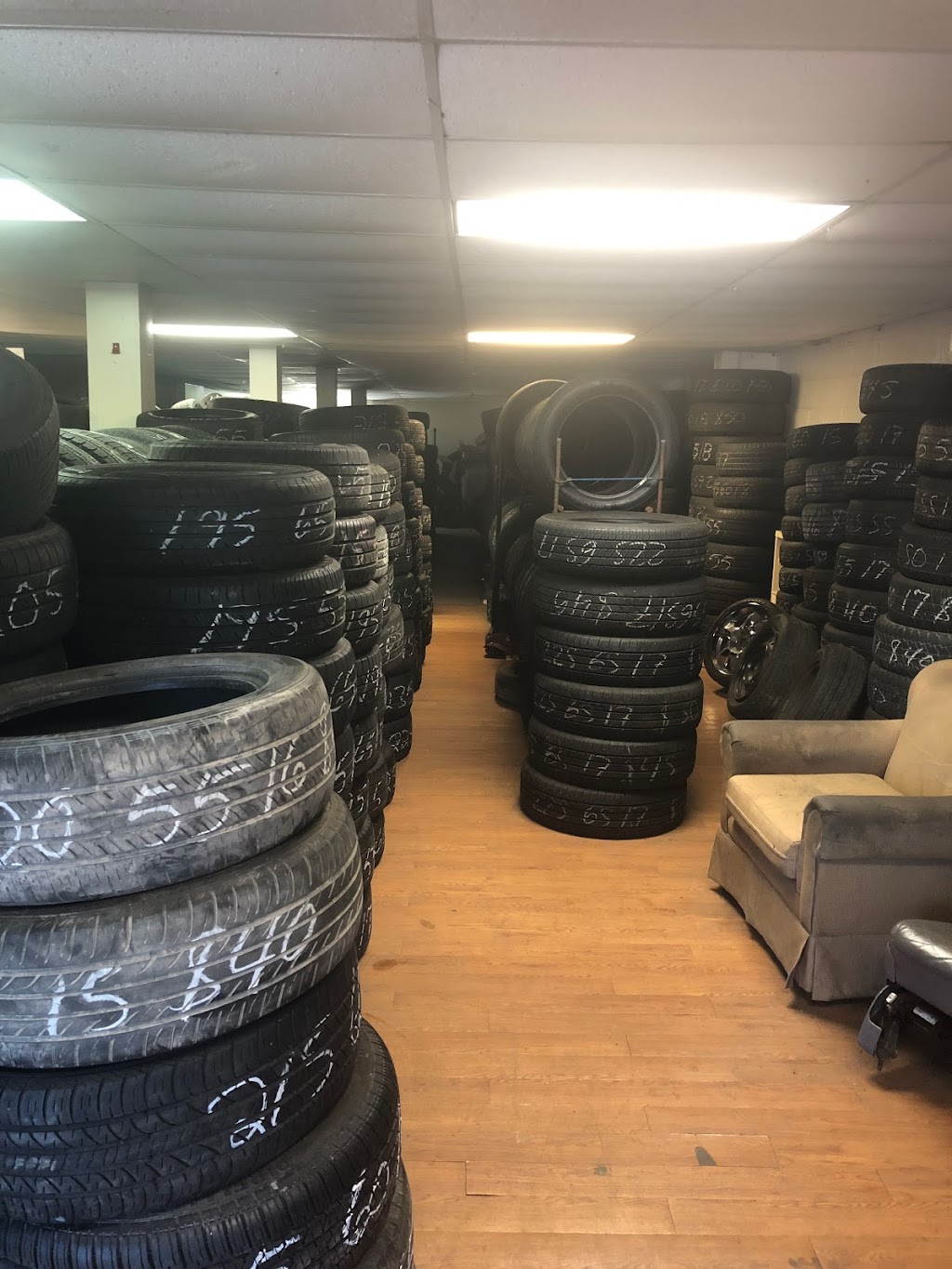 Sanchez Tires | 4523 Cherry St, Winston-Salem, NC 27105, USA | Phone: (336) 257-9361