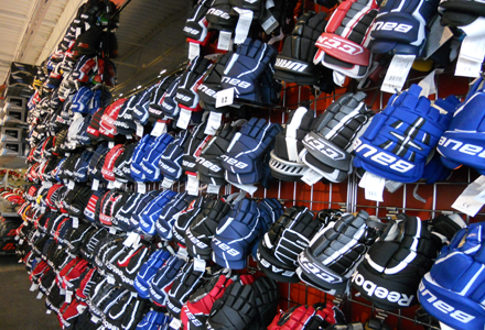 Pure Hockey | 550 St Charles Rd, Elmhurst, IL 60126, USA | Phone: (630) 279-7221