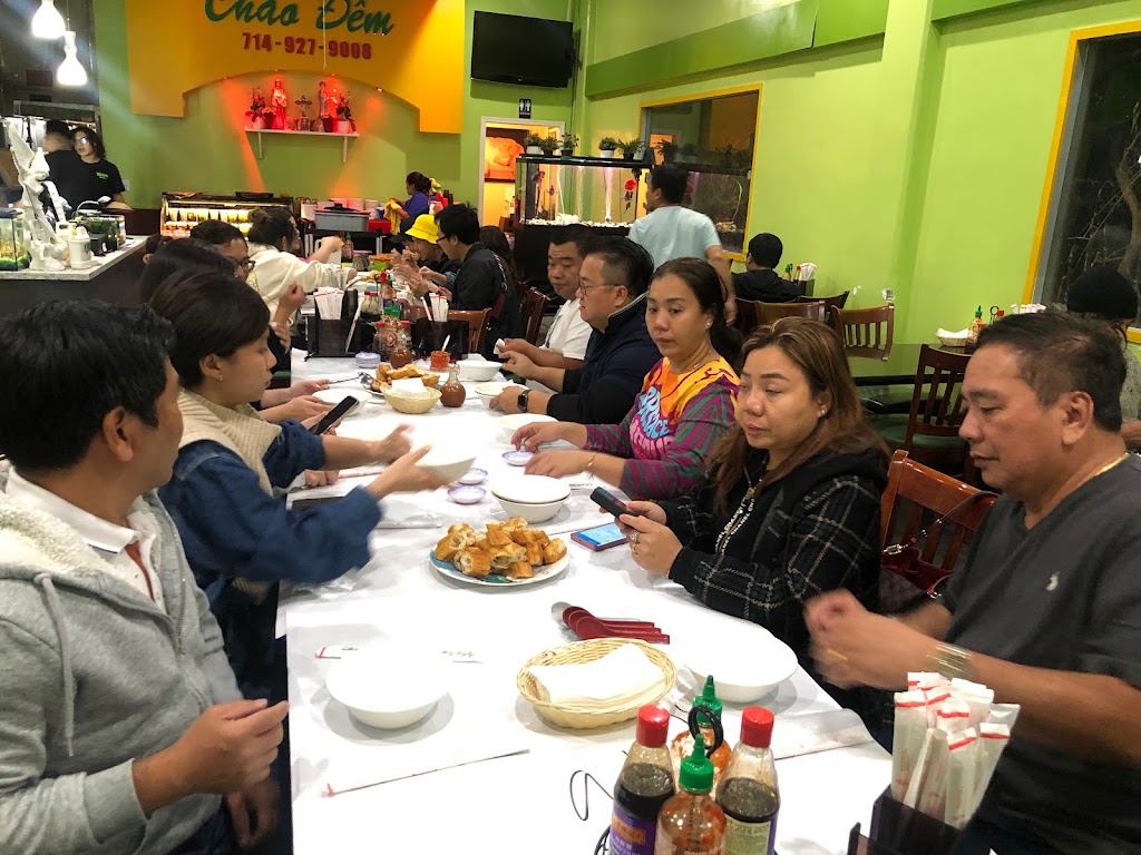 Cháo Đêm | 9754 Garden Grove Blvd, Garden Grove, CA 92844, USA | Phone: (714) 363-8897