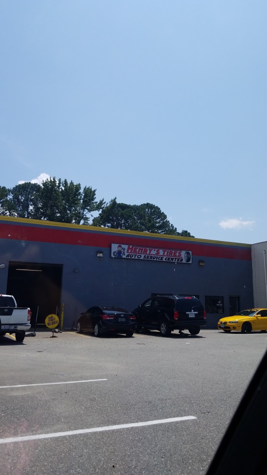 Henrys Tires | 4009 W Mercury Blvd, Hampton, VA 23666, USA | Phone: (757) 224-8315