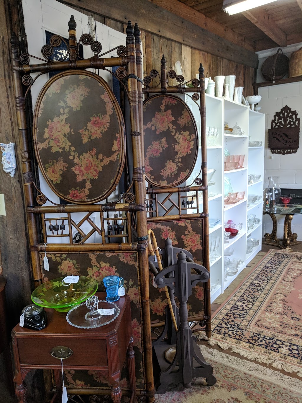 Falls Lake Antiques | 15224 Creedmoor Rd, Wake Forest, NC 27587, USA | Phone: (919) 528-4433