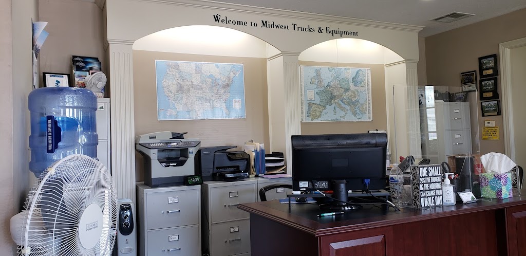 Midwest Trucks and Equipment | 6975 Brookville Salem Rd, Brookville, OH 45309, USA | Phone: (937) 833-9977