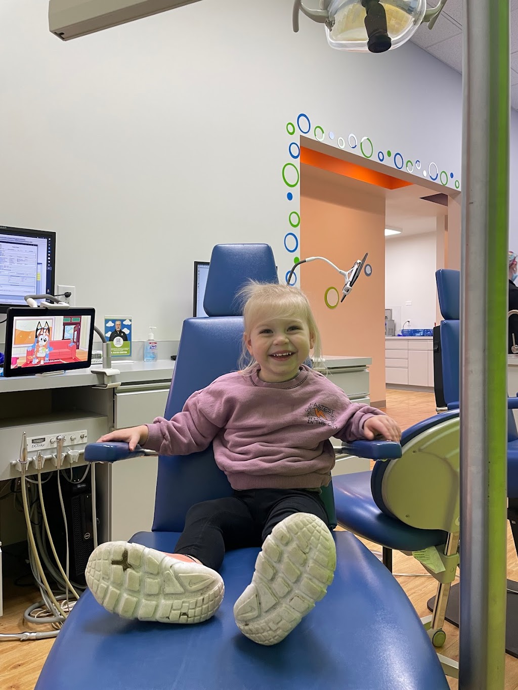 Paramount Pediatric Dentistry | 5810 S 108th St, Hales Corners, WI 53130, USA | Phone: (414) 529-1110