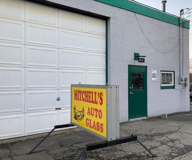Mitchells Auto Glass | 495 PA-356, Apollo, PA 15613, USA | Phone: (724) 567-7441