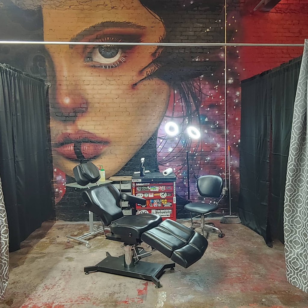 The Painted Lady Tattoo Studio | 1111 Grecade St, Greensboro, NC 27408, USA | Phone: (336) 676-4052
