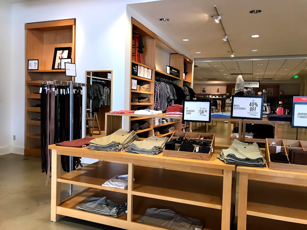 J.Crew Factory | 681 Leavesley Rd Space B210, Gilroy, CA 95020, USA | Phone: (408) 848-1633