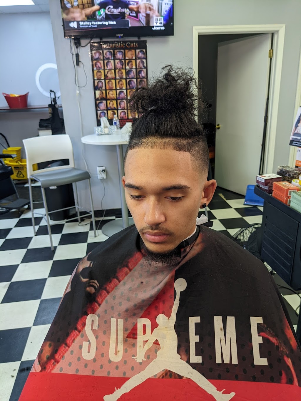 Cutting Edge Barber Lounge | 616 W Roosevelt Blvd Suite F, Monroe, NC 28110, USA | Phone: (704) 635-7019