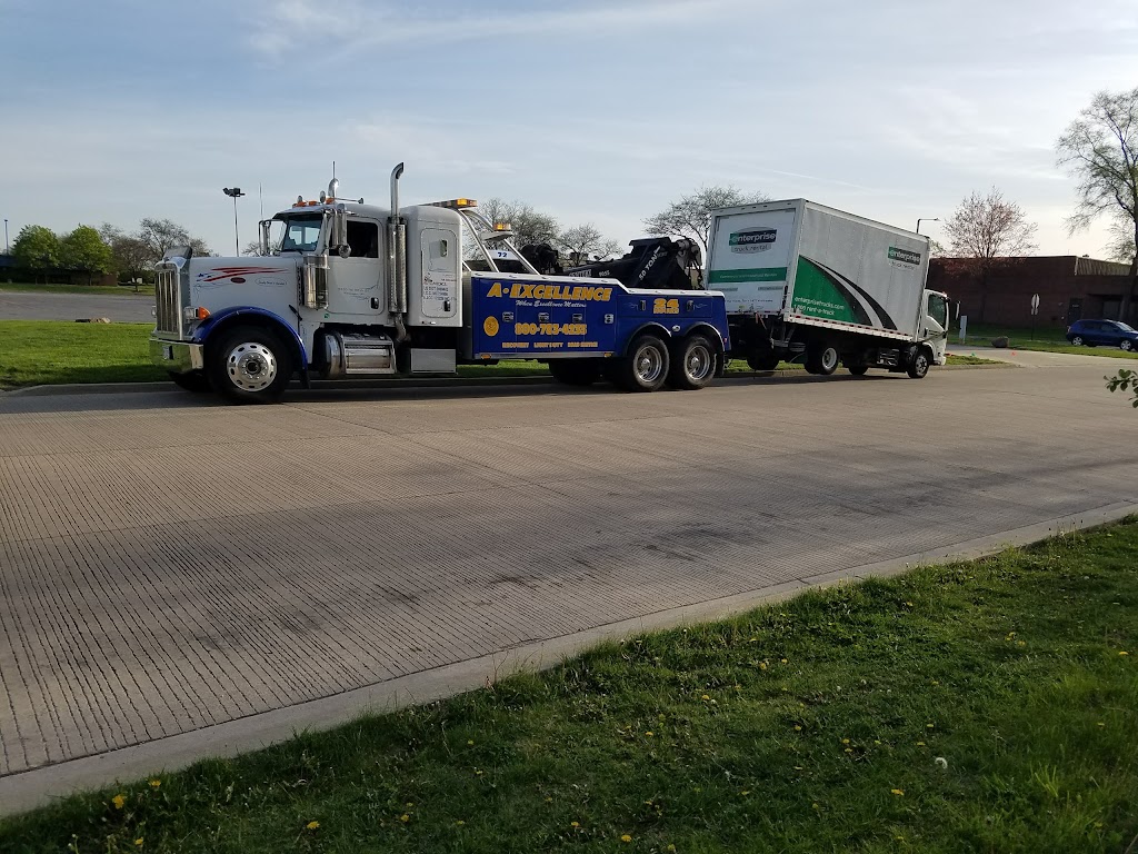 Crown Truck Services | 1220 Mark St, Bensenville, IL 60106, USA | Phone: (630) 860-2901