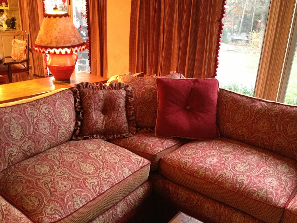 Margarets Upholstering | 2080 Cass Lake Rd, Keego Harbor, MI 48320, USA | Phone: (248) 683-6160