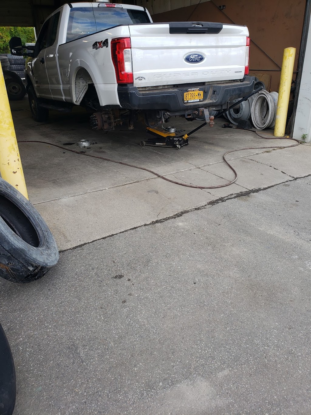 McCarthy Tire Service | 200 Broadway, Menands, NY 12204, USA | Phone: (518) 462-6507