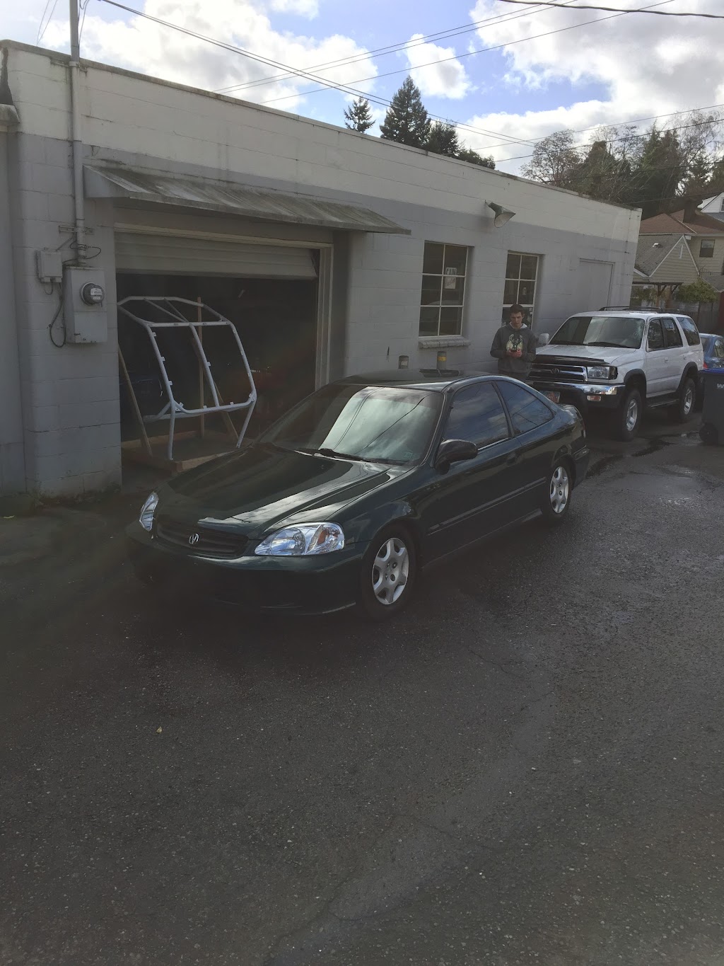 Clifford’s Autobody Body / Cain Custom | 1002 S National Ave, Bremerton, WA 98312, USA | Phone: (360) 440-2027