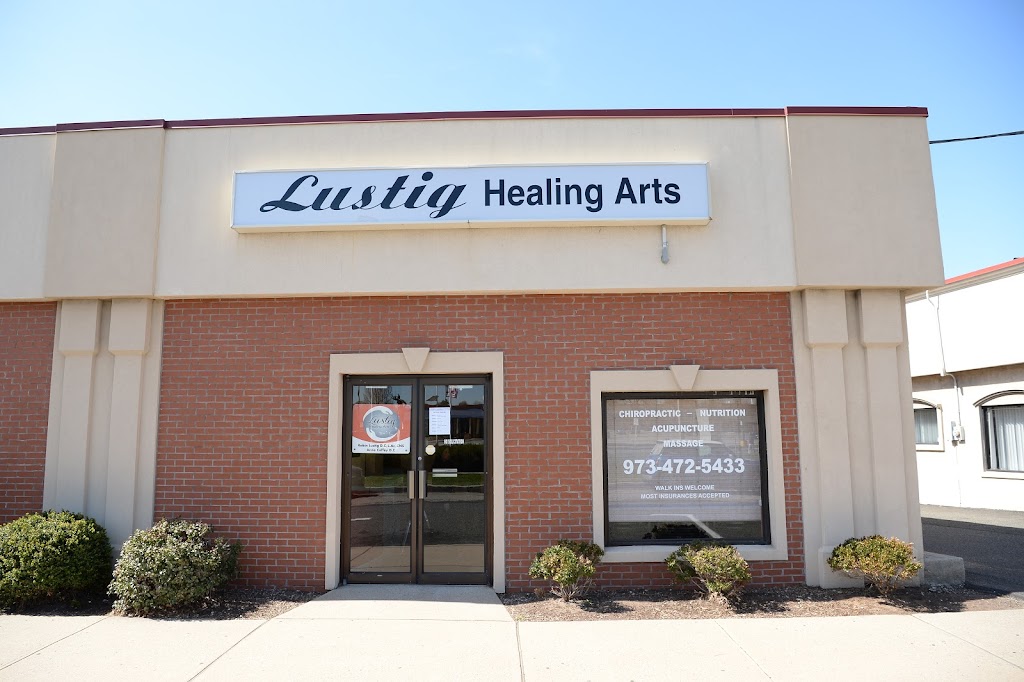 Robin Lustig, DC | 2 Arnot St #1630, Lodi, NJ 07644, USA | Phone: (973) 472-5433