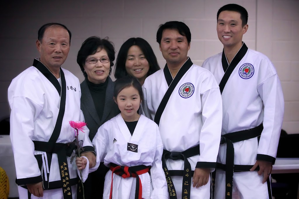 W Kim Tae Kwon Do Palatine Main - Martial Arts | 724 W Euclid Ave, Palatine, IL 60067, USA | Phone: (847) 991-7727