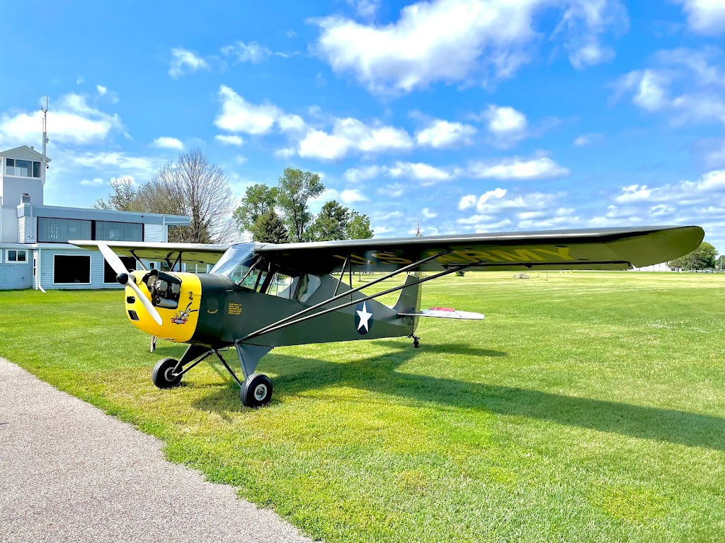 Stanton Airfield-KSYN | 1235 MN-19, Dennison, MN 55018, USA | Phone: (507) 645-4030