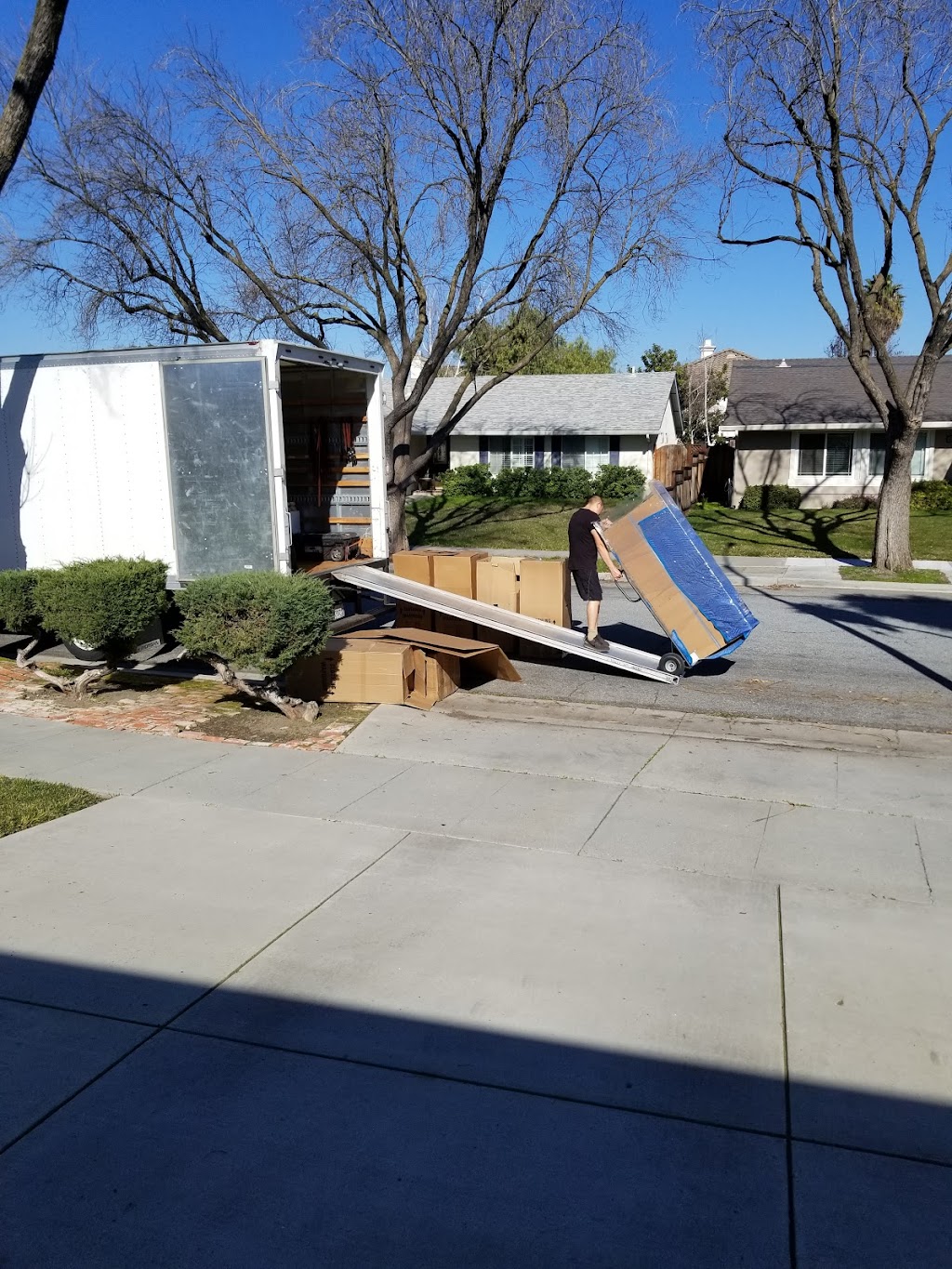 Pure moving company | 401 Terry A Francois Blvd #110, San Francisco, CA 94158 | Phone: (800) 816-5121