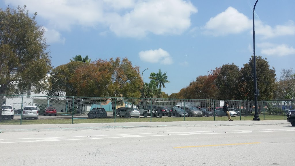 Coral Reef High School | 10101 SW 152nd St, Miami, FL 33157, USA | Phone: (305) 232-2044