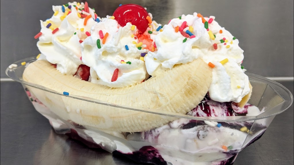 Reids Ice Cream Parlor | 130 Lake Ave, Lockport, NY 14094, USA | Phone: (716) 471-3652
