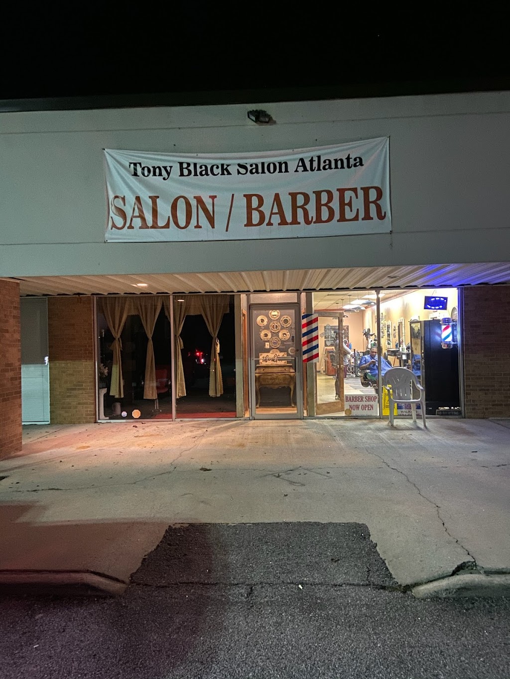 Tony Black Salon Atlanta | 747 Davis Rd, Stockbridge, GA 30281, USA | Phone: (229) 854-9470