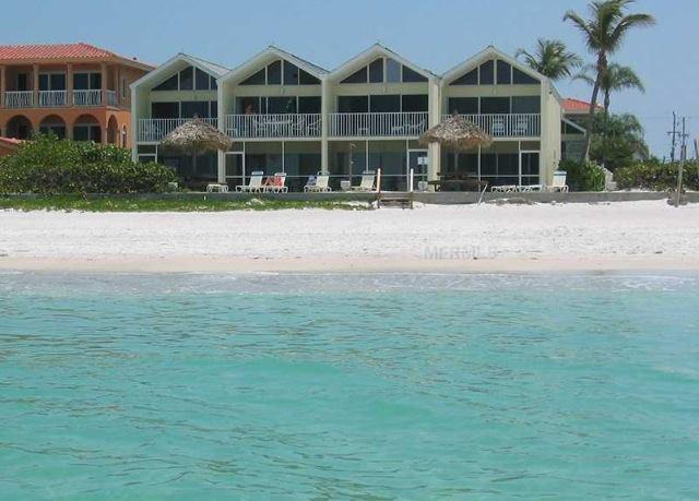 Coconuts Beach Resort | 100 73rd St, Holmes Beach, FL 34217, USA | Phone: (941) 778-2277