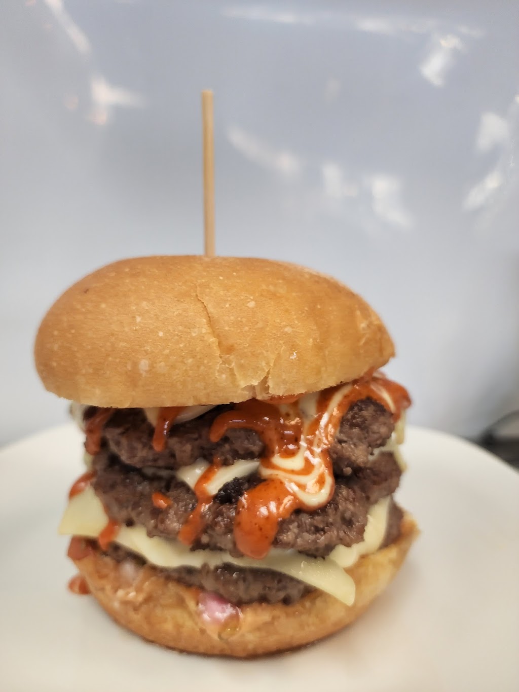 & Burger | 43090 Peacock Market Plaza Ste#160, Chantilly, VA 20152, USA | Phone: (571) 217-2101