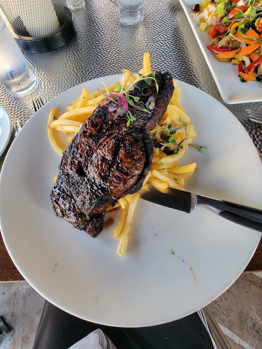 Flora Bar & Kitchen | 5980 Village Way #B106, San Diego, CA 92130, USA | Phone: (858) 461-0622