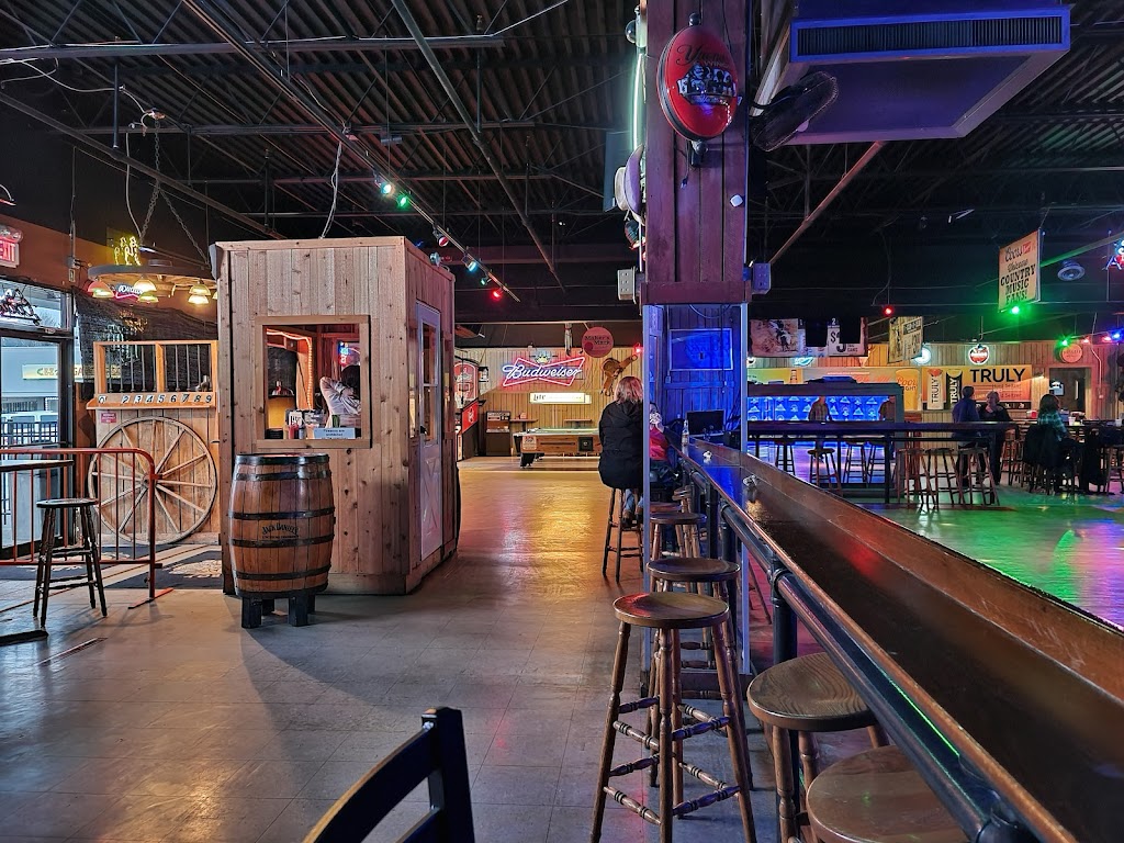 Thirsty Cowboys | 2743 Medina Rd, Medina, OH 44256, USA | Phone: (330) 722-5400