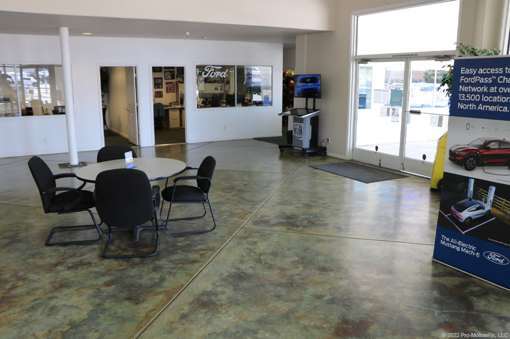 Greenwood Ford | 300 Gateway Dr, Hollister, CA 95023, USA | Phone: (844) 315-7826