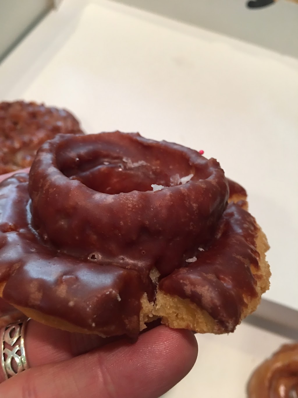 King Donuts | 7026 Baker Blvd, Richland Hills, TX 76118, USA | Phone: (817) 595-7906