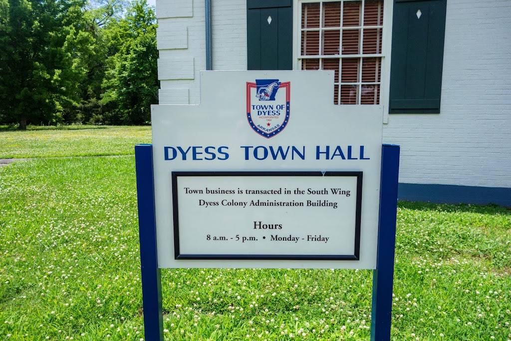 Dyess City Hall | 100-118 Center Dr, Dyess, AR 72330 | Phone: (870) 764-2101