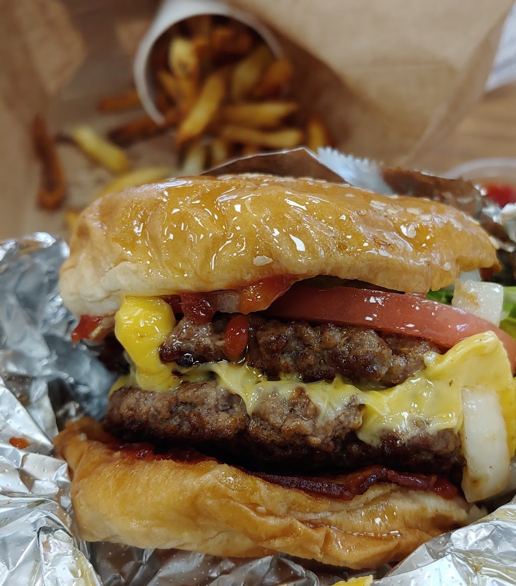 Five Guys | 2304 Matthews Township Pkwy, Matthews, NC 28105, USA | Phone: (704) 315-6301