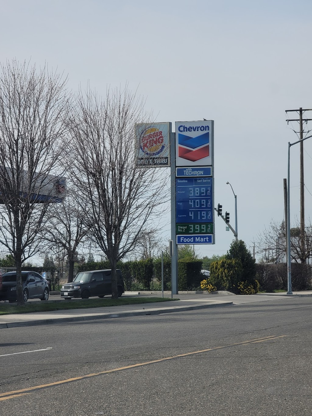 Chevron | 6001 N Golden State Blvd, Turlock, CA 95382, USA | Phone: (209) 634-8700