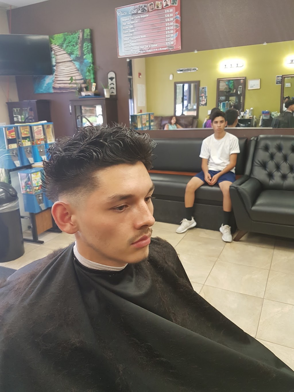 Grand slam barbers | 15923 Bear Valley Rd, Hesperia, CA 92345, USA | Phone: (760) 998-2228