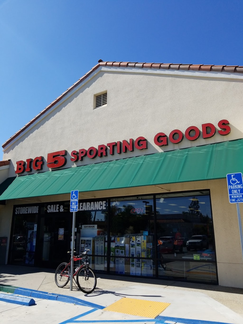 Big 5 Sporting Goods - Chino | 5250 Philadelphia St, Chino, CA 91710 | Phone: (909) 591-0955