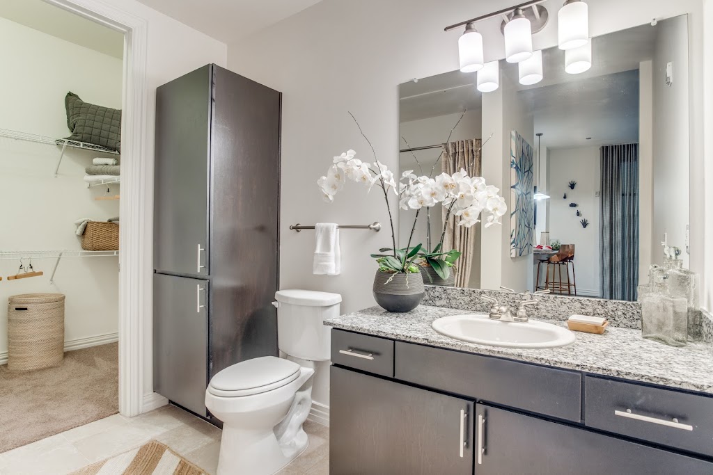 Twin Creeks Crossing Apartments | 1090 W Exchange Pkwy, Allen, TX 75013, USA | Phone: (469) 414-5295