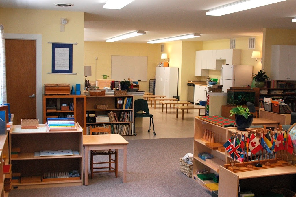 Montessori Day School | 1702 Legion Rd, Chapel Hill, NC 27517, USA | Phone: (919) 929-3339
