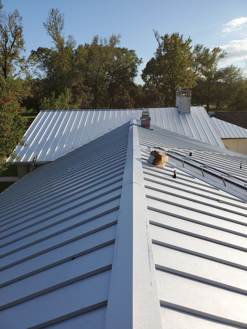 Ferrara roofing | 333 W Airtex Blvd, Houston, TX 77090 | Phone: (832) 881-1235