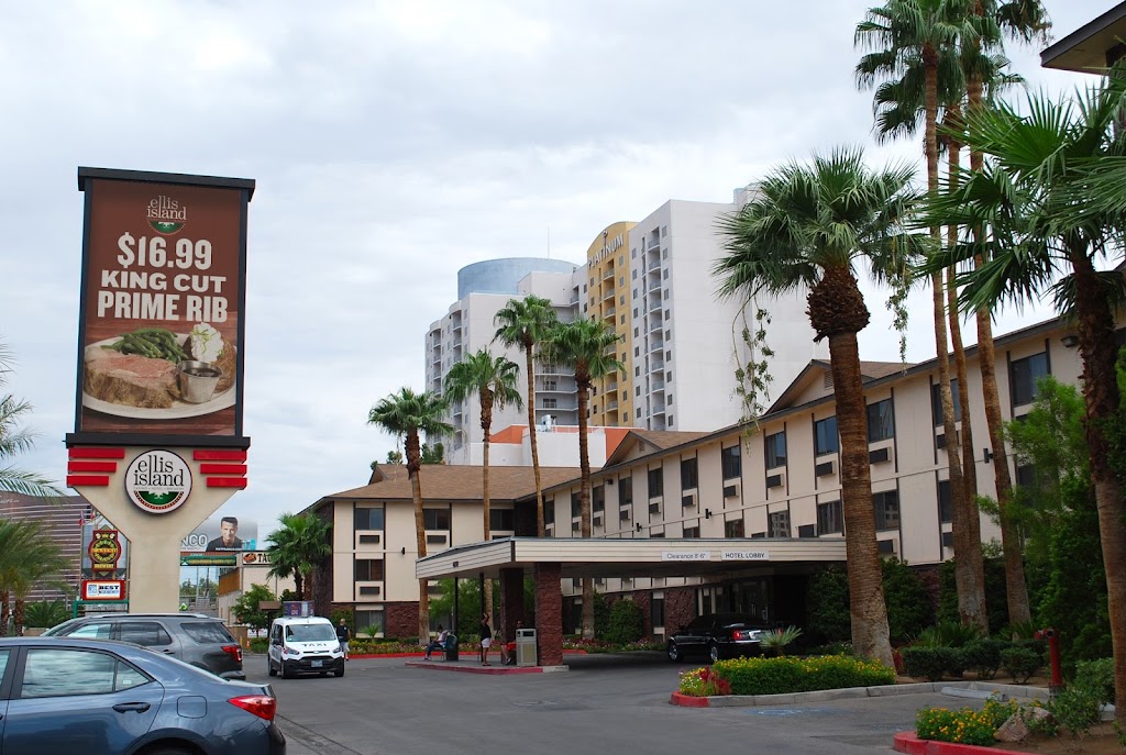 Ellis Island Hotel | 4250 Koval Ln, Las Vegas, NV 89109 | Phone: (702) 794-0888