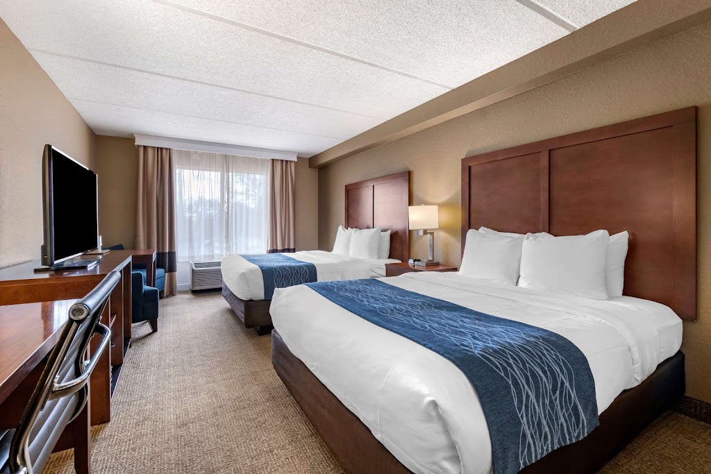Comfort Inn & Suites Orlando North | 590 Ava Ct, Sanford, FL 32771, USA | Phone: (321) 401-8260