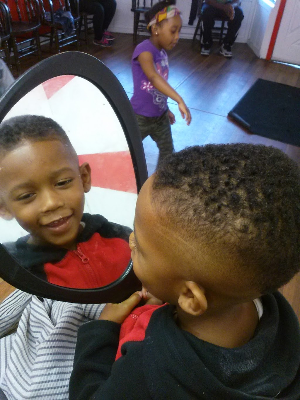 Fresh Bladez Barber & Beauty | 4592 Turney Rd, Cleveland, OH 44105, USA | Phone: (216) 512-4717