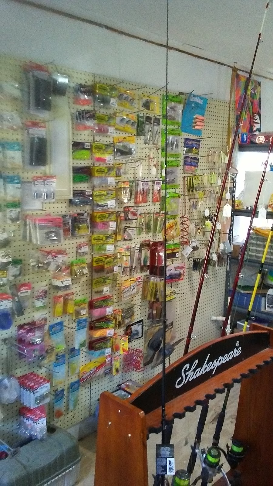 StopnGo Baitshop | 112 Co Rd 1638, Chico, TX 76431, USA | Phone: (940) 644-1745