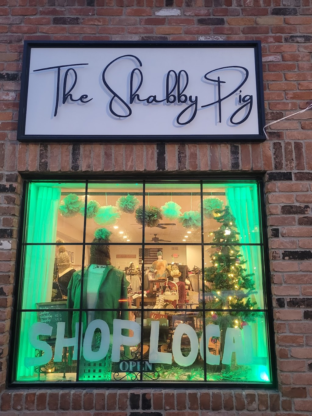 The Shabby Pig Boutique | 69267 Main St, Richmond, MI 48062, USA | Phone: (586) 430-1557