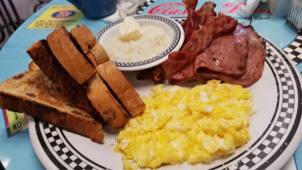 Classic Diner | 1021 Providence Sq Shop Ctr, Virginia Beach, VA 23464, USA | Phone: (757) 467-3000
