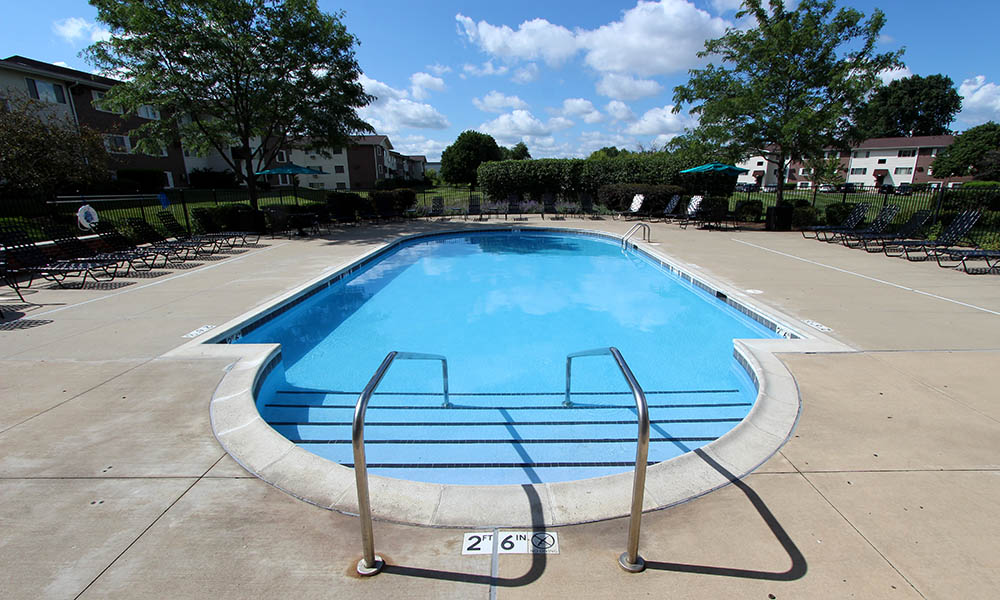 Riverstone Apartments | 308 Woodcreek Dr, Bolingbrook, IL 60440 | Phone: (331) 253-2782