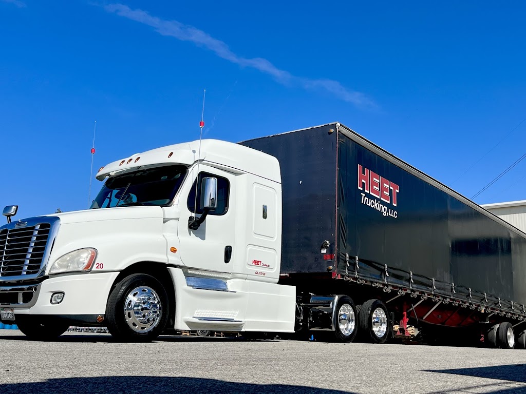 Heet Trucking Llc | 867 S Milsap Ave, Dinuba, CA 93618, USA | Phone: (559) 871-2377