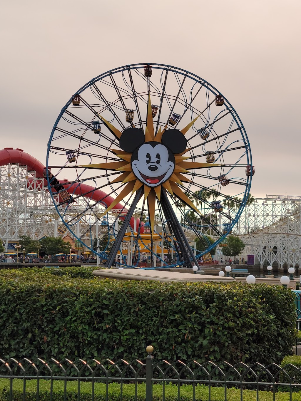 Disneyland Resort | Anaheim, CA 92802, USA | Phone: (714) 781-4636