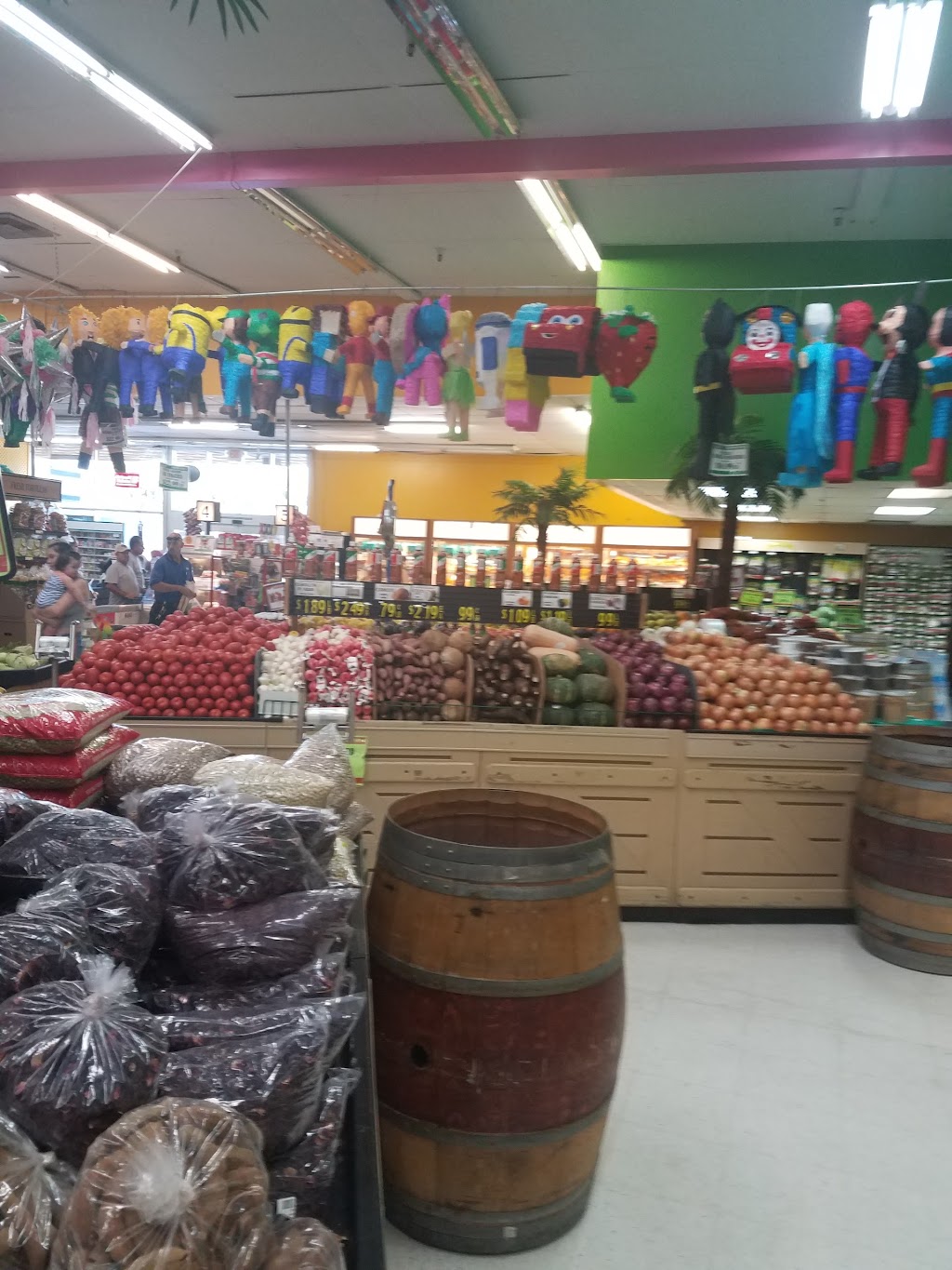 Las Montañas Supermarket | 2691 Monument Blvd suite 3, Concord, CA 94520, USA | Phone: (925) 686-5123