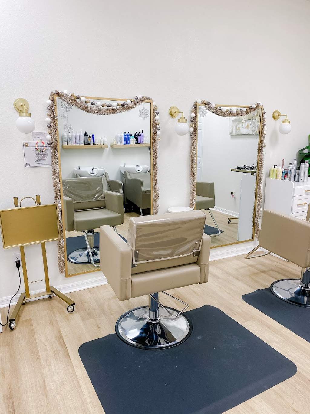 Lavish Beauty Lounge / Blendz Barbershop | 1989 Hwy 17 S, Bartow, FL 33830, USA | Phone: (863) 537-7840