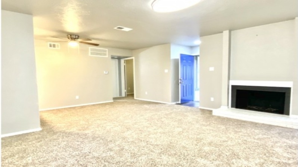 Meadows Apartments | 1500 N Bluegrove Rd, Lancaster, TX 75134 | Phone: (972) 227-6400