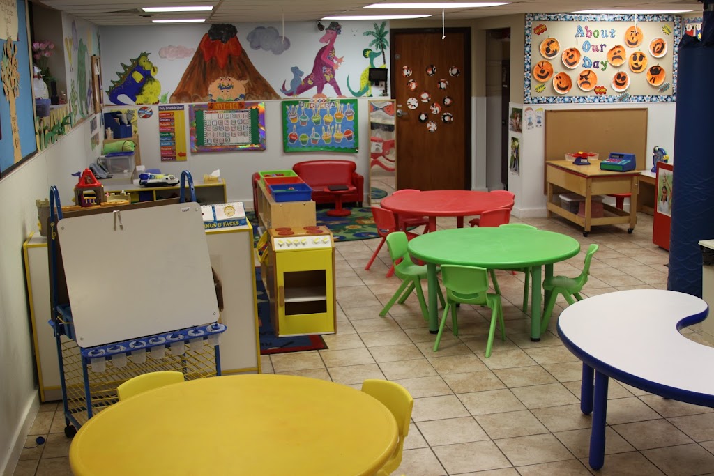 World Around Us Child Care Learning Center | 2290 11th Ave, North St Paul, MN 55109 | Phone: (651) 773-1400